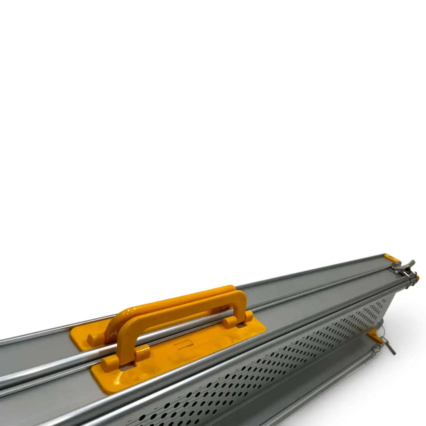https://cdn.shopify.com/s/files/1/0678/8641/6131/files/ComfyGO-8Ft-Telescoping-Wheelchair-Ramp-Portable-Durable-Non-Slip-Rivete-37178418200835.webp?v=1750814861