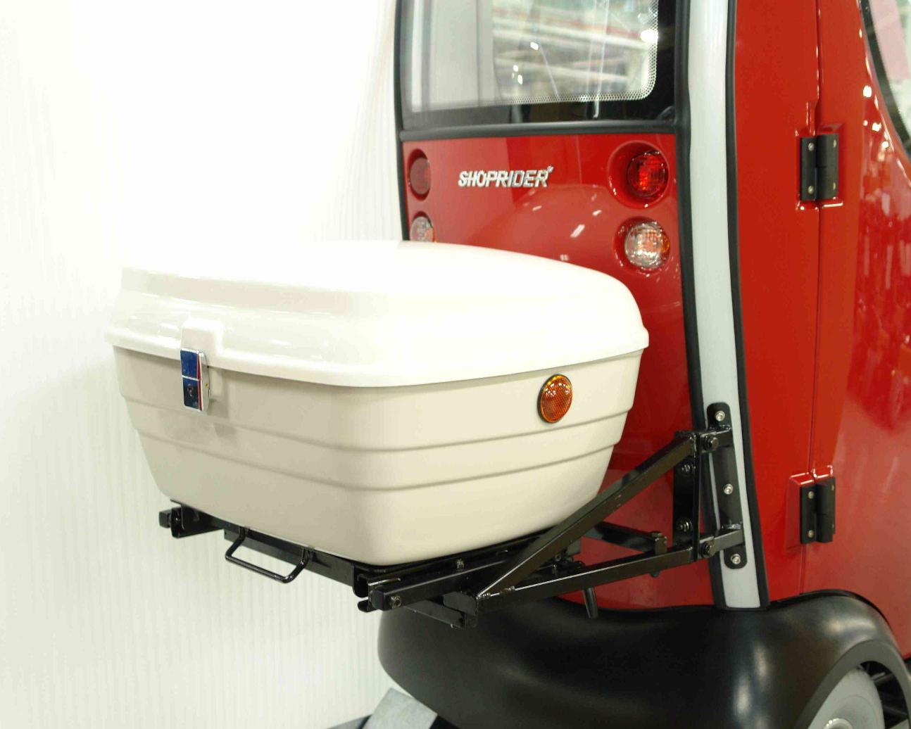 https://cdn.shopify.com/s/files/1/0678/8641/6131/files/Shoprider-Flagship-Cabin-Scooter-in-Royal-Blue-Luscious-NY-Red-Rivete-37000854110467.jpg?v=1750815267