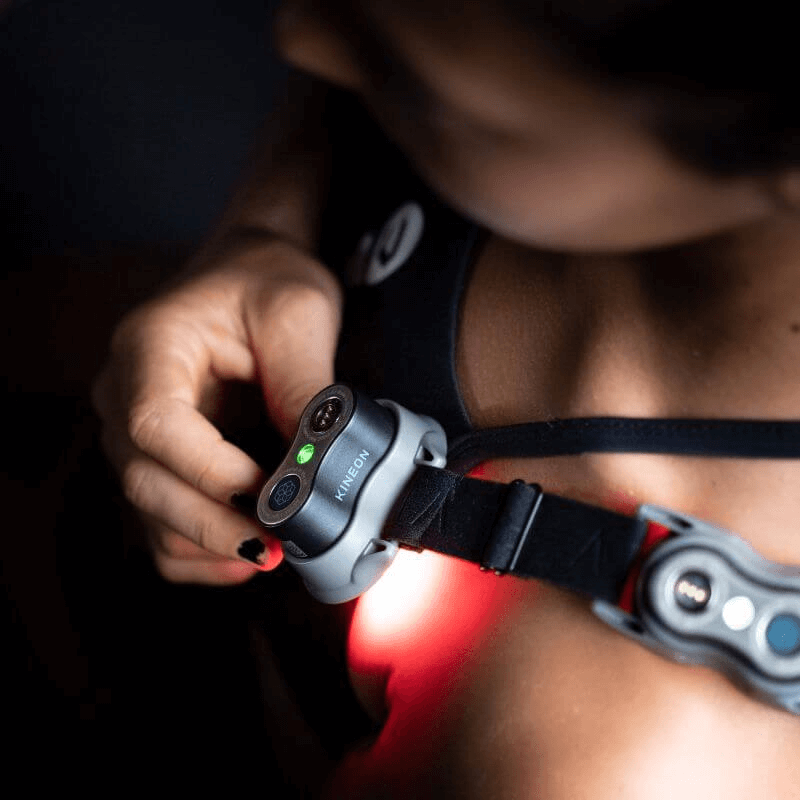 https://cdn.shopify.com/s/files/1/0678/8641/6131/files/The-MOVE-Pro-LED-Laser-Rivete-37530103546115.png?v=1749000314