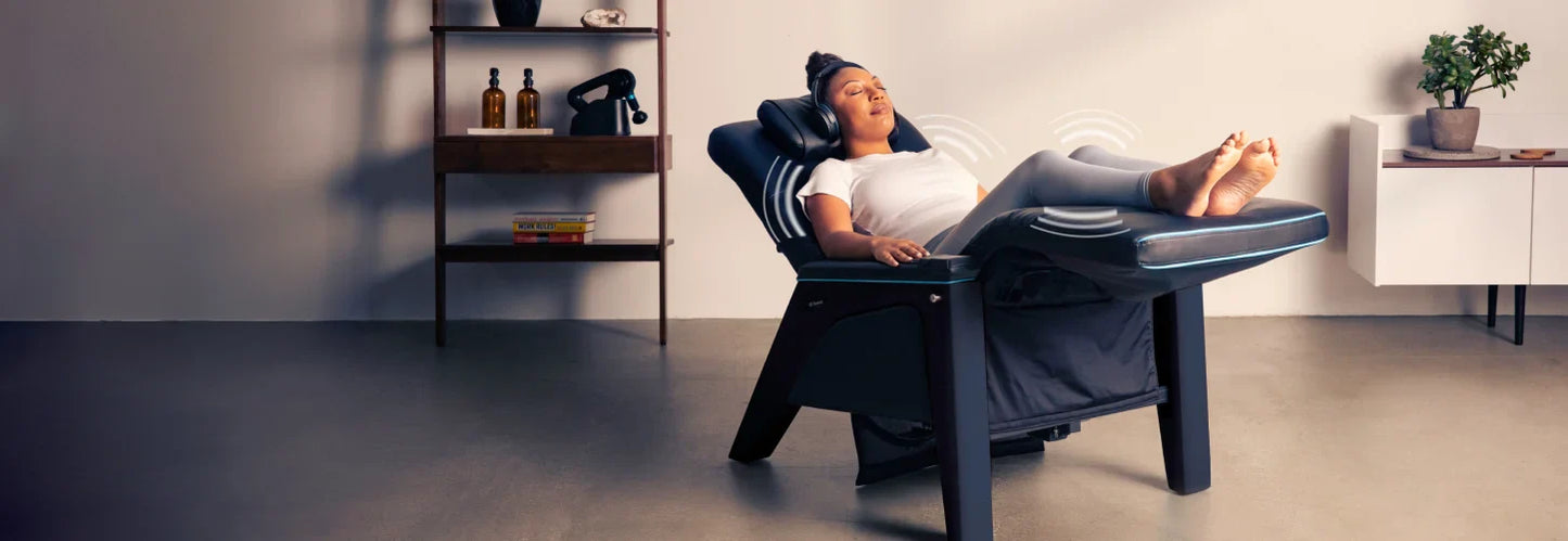 https://cdn.shopify.com/s/files/1/0678/8641/6131/files/Therabody-Lounger-Rivete-37354697883907.webp?v=1750814777