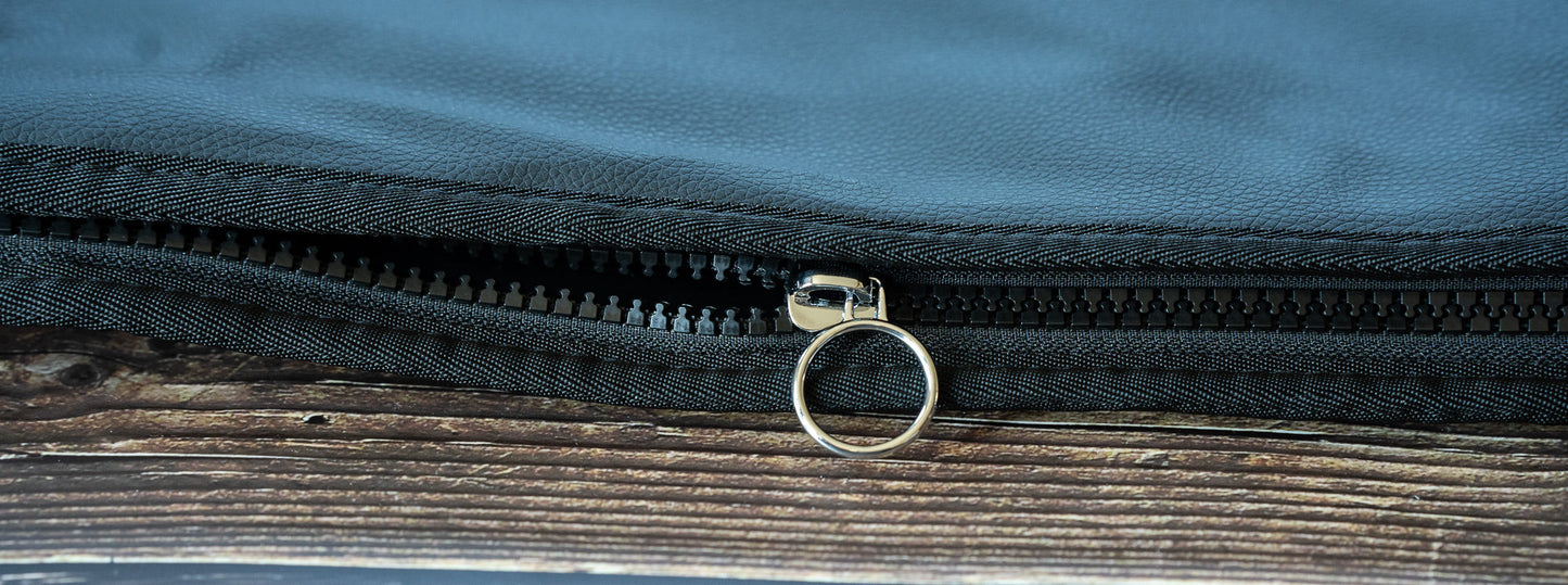 https://cdn.shopify.com/s/files/1/0714/1153/2082/files/largesaunablanket-amazon2-3.jpg?v=1691727623