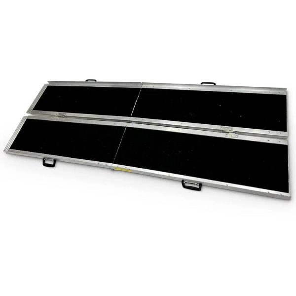 https://cdn.shopify.com/s/files/1/0678/8641/6131/files/ComfyGo-7ft-Suitcase-Ramp-Portable-Non-Slip-Mobility-Ramp-for-SUVs-Vehicles-Rivete-38755006808323.png?v=1750814883