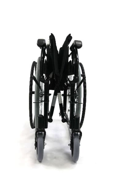 https://cdn.shopify.com/s/files/1/0678/8641/6131/files/LT-K5-18-seat-28-lbs-Adjustable-Ultra-Lightweight-Wheelchair-Rivete-37736664334595.jpg?v=1749000179