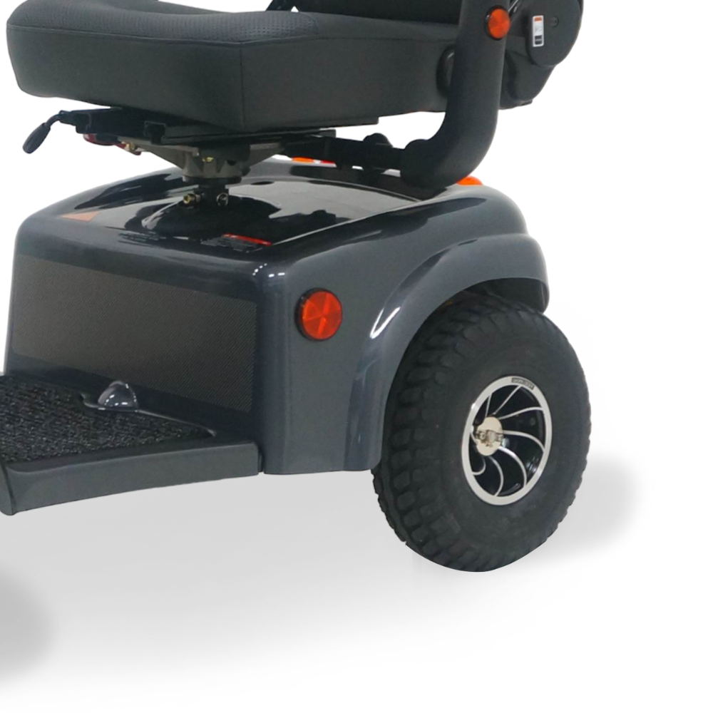 https://cdn.shopify.com/s/files/1/0678/8641/6131/files/Shoprider-Expedition-XL4-Mobility-Scooter-A-Heavy-Duty-New-Model-Rivete-37906189877507.png?v=1750209387