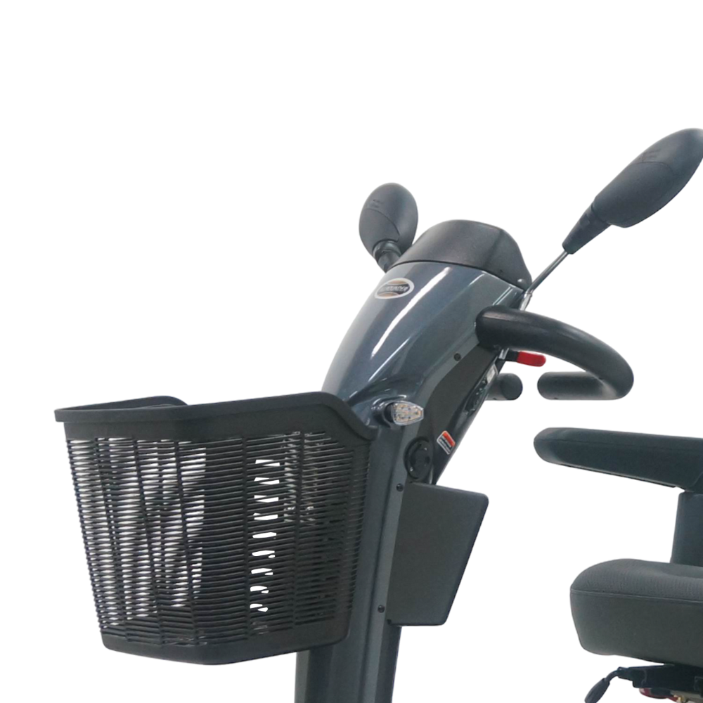 https://cdn.shopify.com/s/files/1/0678/8641/6131/files/Shoprider-Expedition-XL4-Mobility-Scooter-A-Heavy-Duty-New-Model-Rivete-37906189975811.png?v=1750209387
