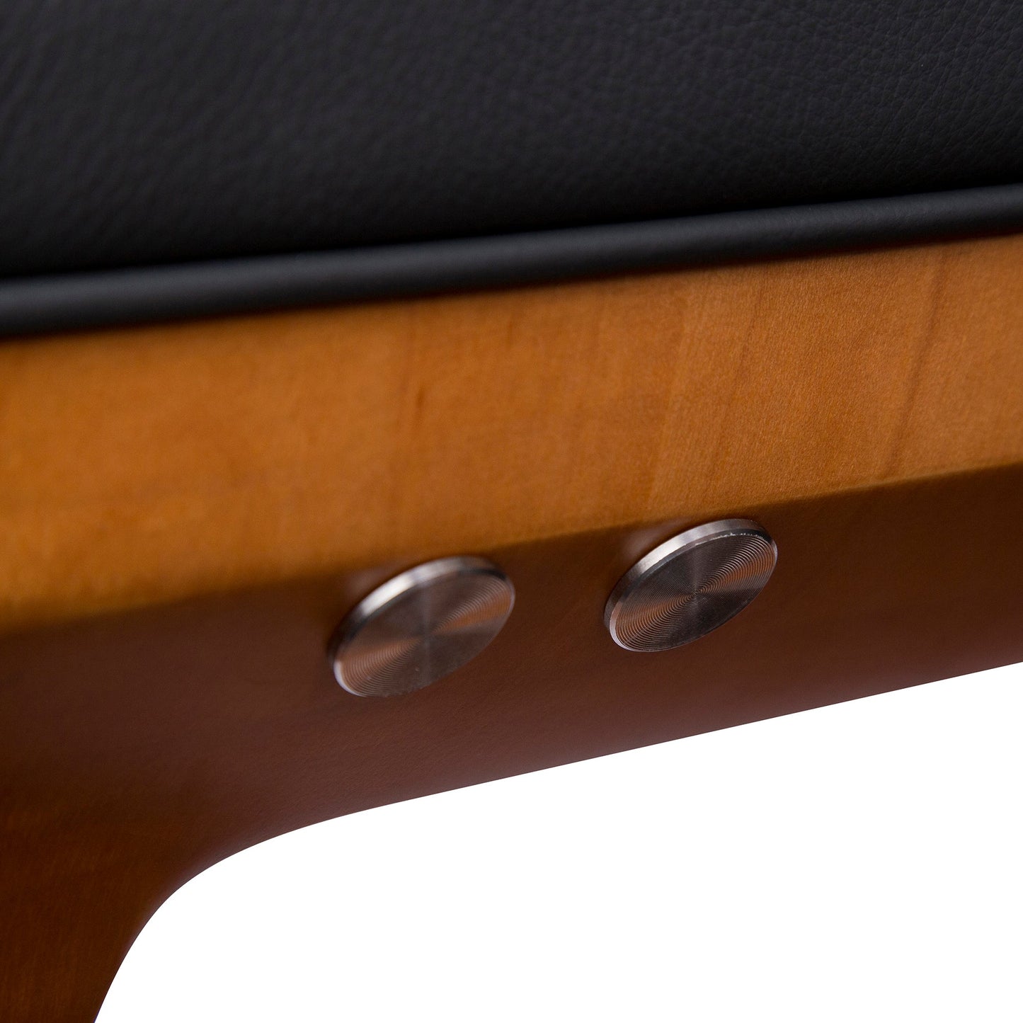 https://cdn.shopify.com/s/files/1/0672/3167/8641/files/gravis-zg-chair-9402336.jpg?v=1760472288