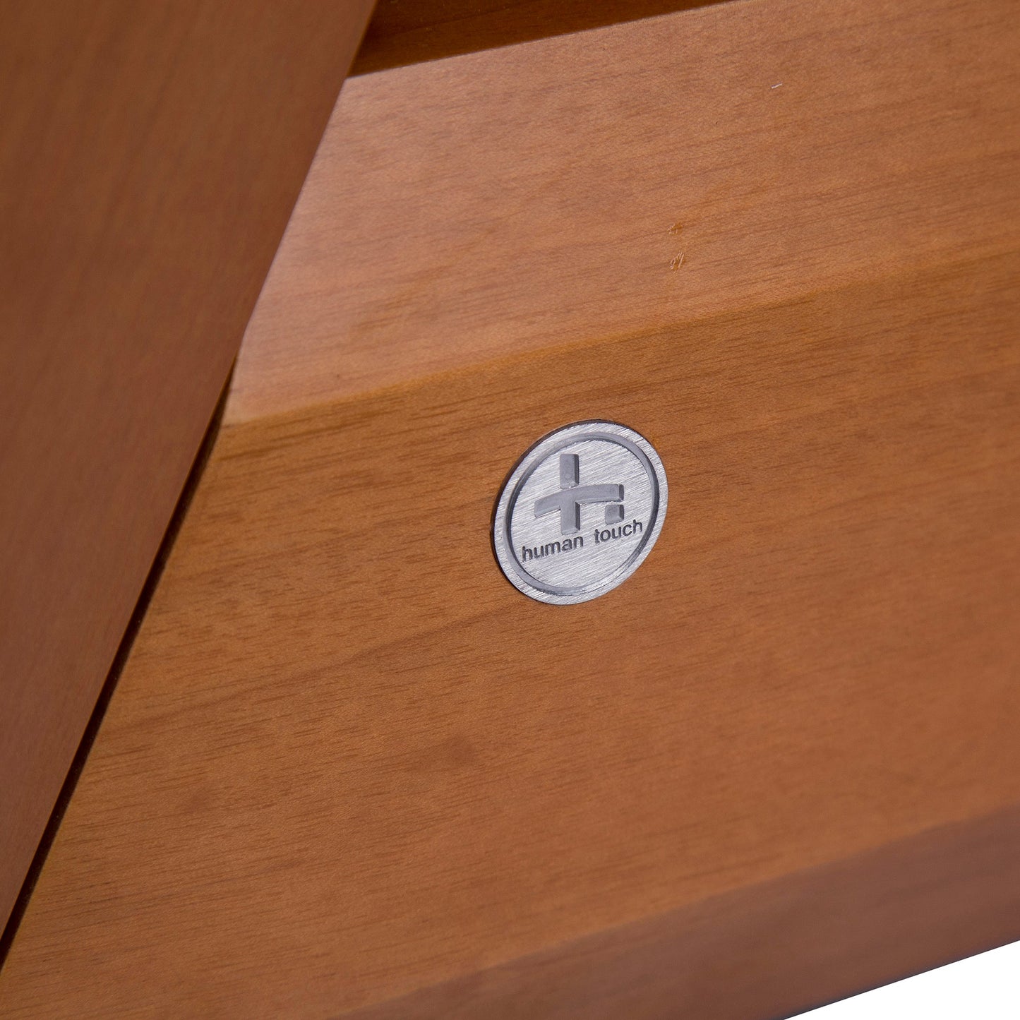 https://cdn.shopify.com/s/files/1/0672/3167/8641/files/gravis-zg-chair-9614848.jpg?v=1760472289