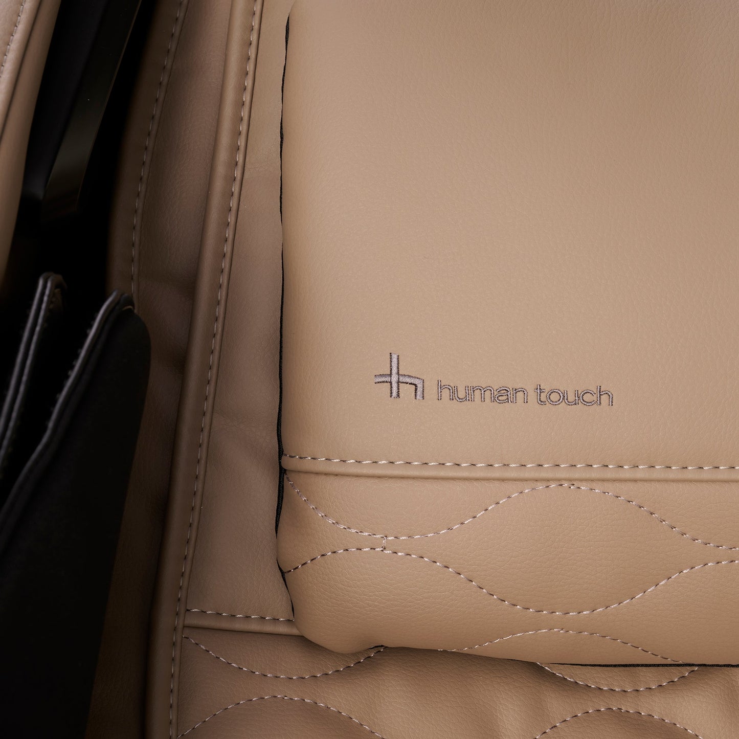 https://cdn.shopify.com/s/files/1/0672/3167/8641/files/novo-flex-massage-chair-3124759.jpg?v=1760472287