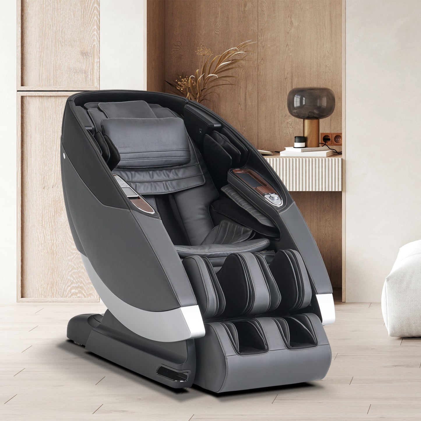 https://cdn.shopify.com/s/files/1/0672/3167/8641/files/super-novo-20-massage-chair-4503853.jpg?v=1760472288