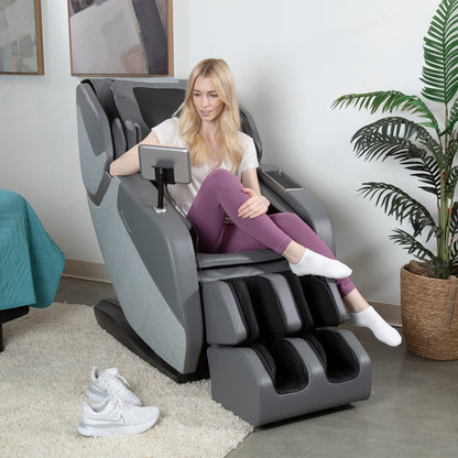 https://cdn.shopify.com/s/files/1/0672/3167/8641/files/wholebody-rove-massage-chair-8293678.jpg?v=1760472290